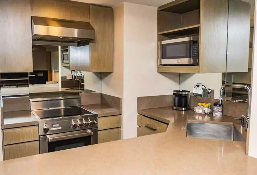 هتل Millennium Hilton New York One Un Plaza