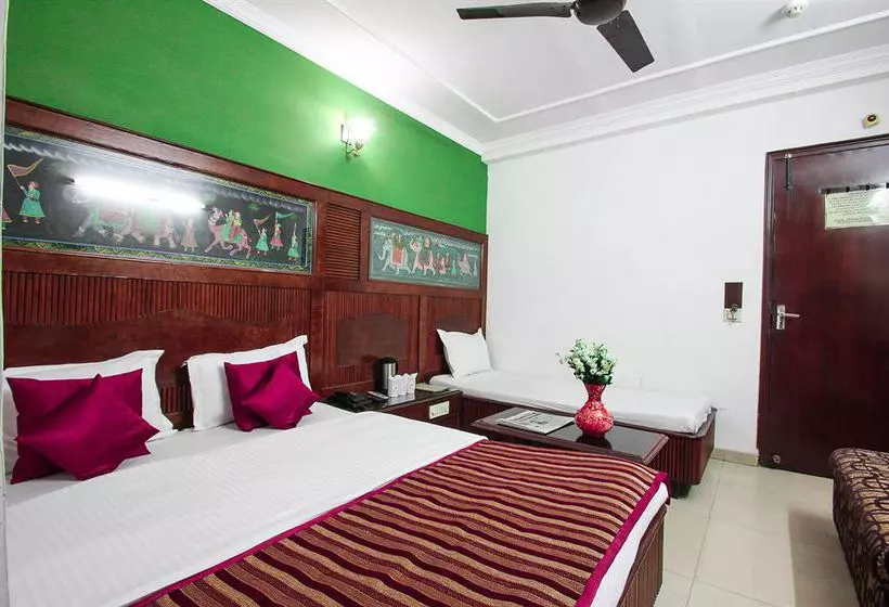 בית מלון כפרי Pallvi Palace