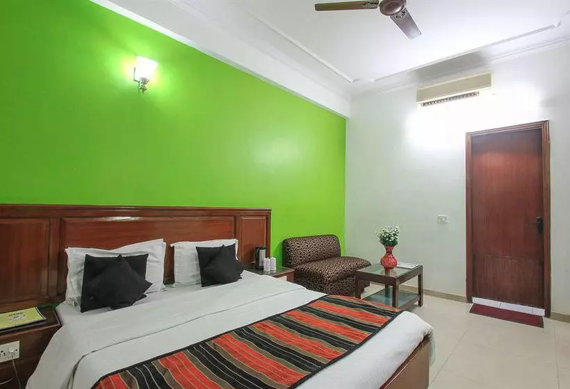 בית מלון כפרי Pallvi Palace