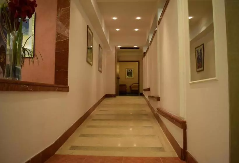 酒店 President Pomezia