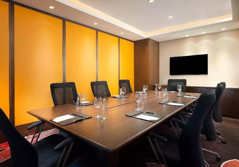 Hotel Sheraton Saigon Grand Opera