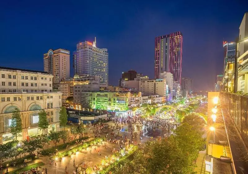 Hotel Sheraton Saigon Grand Opera