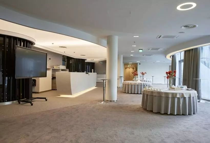 هتل Tallink Express