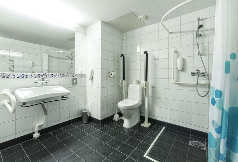 هتل Tallink Express