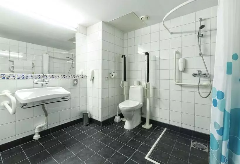 هتل Tallink Express