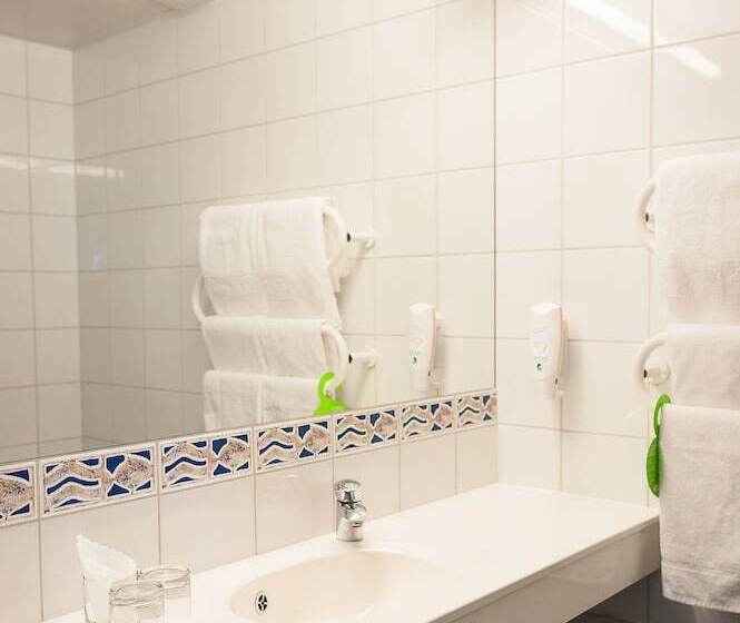 هتل Tallink Express