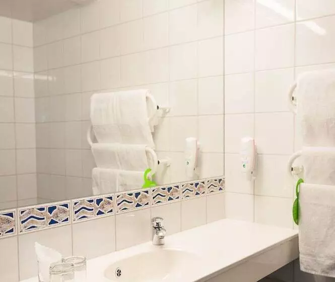 هتل Tallink Express