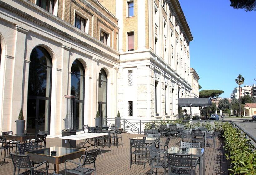 Hotel Th Roma Carpegna Palace