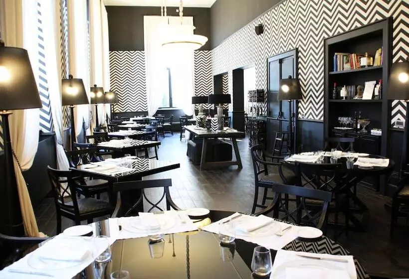 هتل Th Roma Carpegna Palace