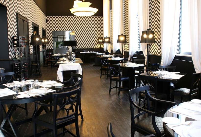 Hotel Th Roma Carpegna Palace