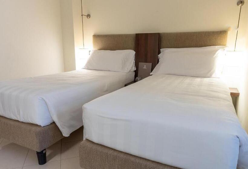 Hotel Th Roma Carpegna Palace