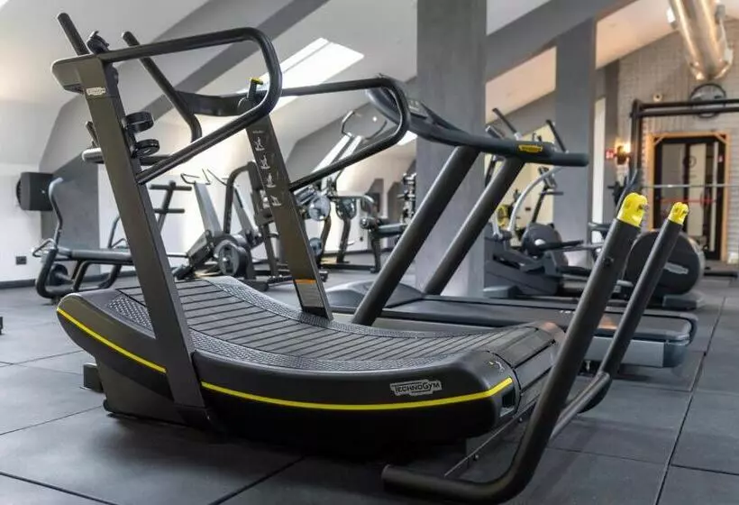 هتل Th Roma Carpegna Palace