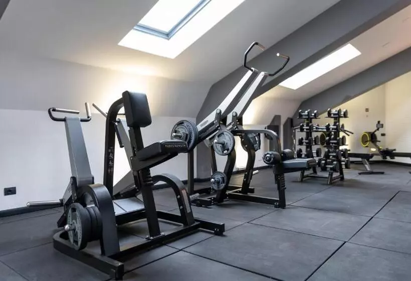 هتل Th Roma Carpegna Palace