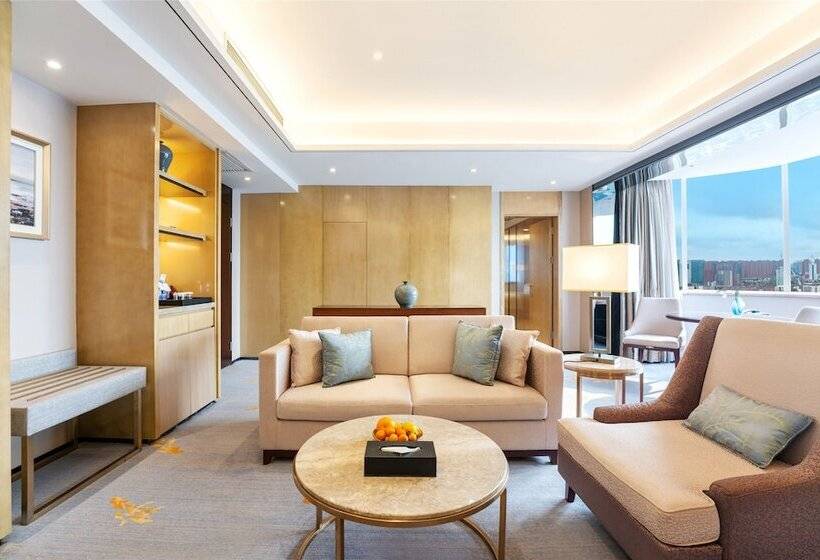 בית מלון כפרי Yunzen Jinling World Trade Plaza