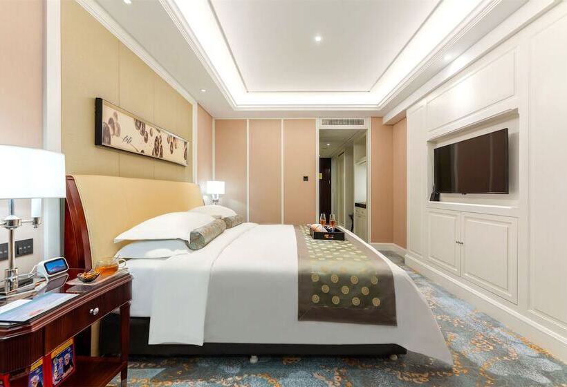 בית מלון כפרי Yunzen Jinling World Trade Plaza