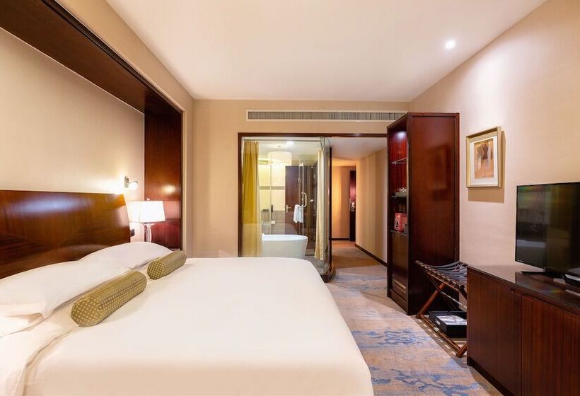 בית מלון כפרי Yunzen Jinling World Trade Plaza