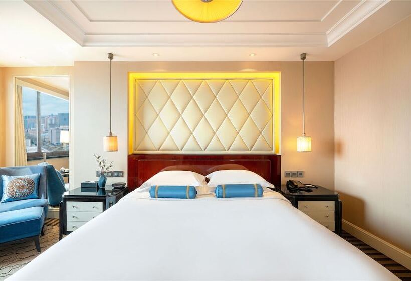 בית מלון כפרי Yunzen Jinling World Trade Plaza