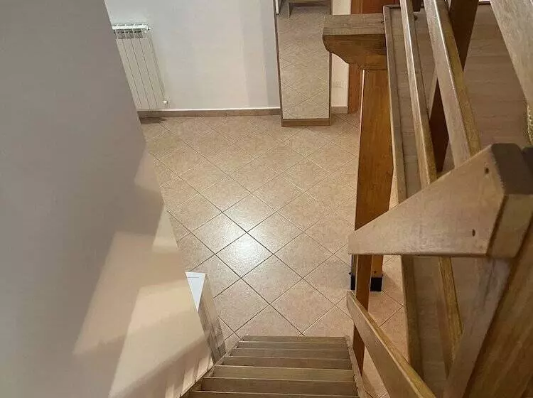 Hola Cathedral House