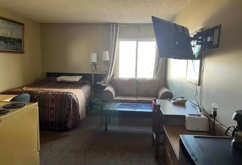 ホテル Ramada By Wyndham Dawson Creek