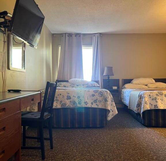 فندق Ramada By Wyndham Dawson Creek