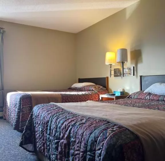 ホテル Ramada By Wyndham Dawson Creek