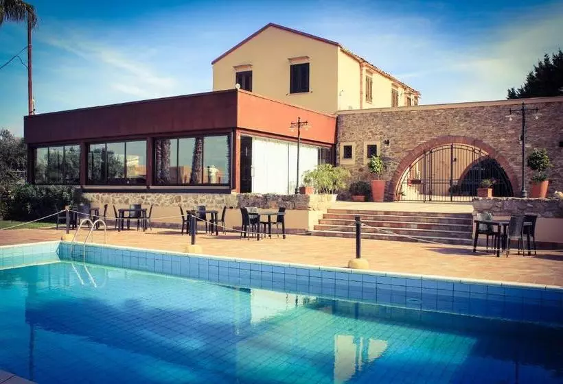 هتل Azienda Agrituristica Baglio Carta