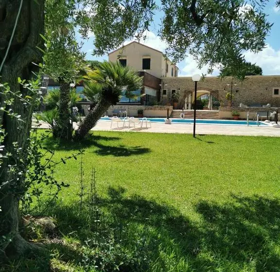 هتل Azienda Agrituristica Baglio Carta