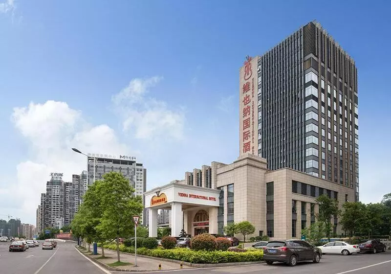 Hotelli Vienna International