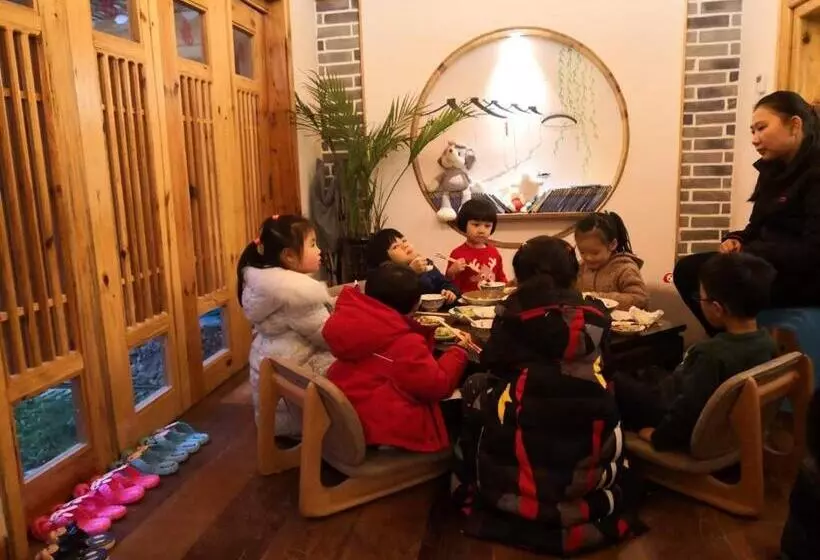 ホテル Zhangjiajie National Park Yuelu Homestay