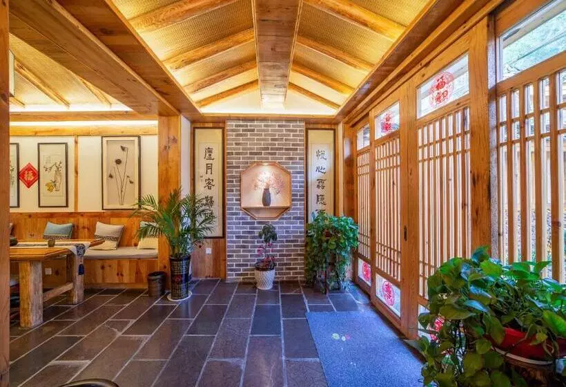 ホテル Zhangjiajie National Park Yuelu Homestay