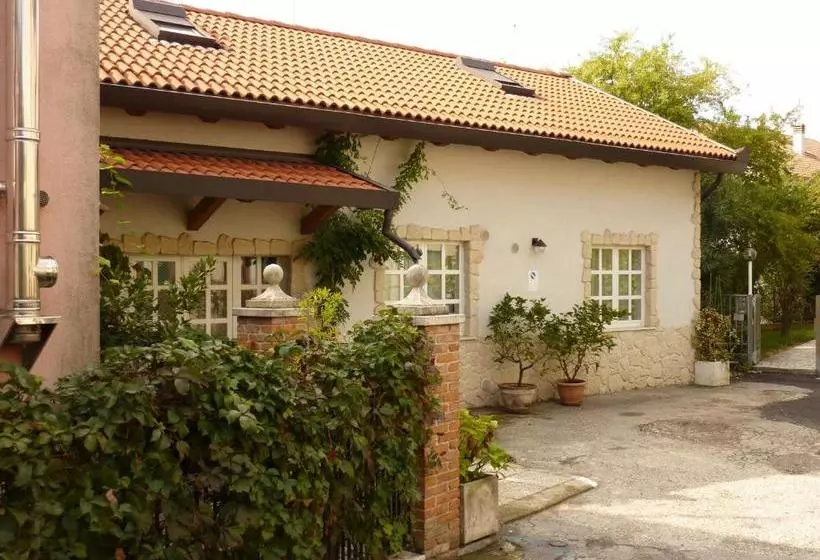 پانسیون Casa Yami