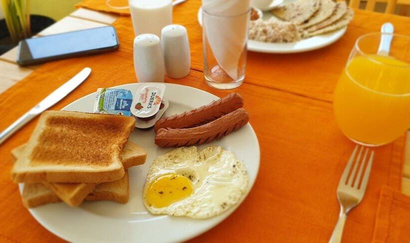 پانسیون Ilaa Beach Maldives