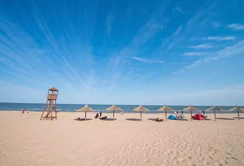 Arcadia Seaside Holiday Hotel Beidaihe