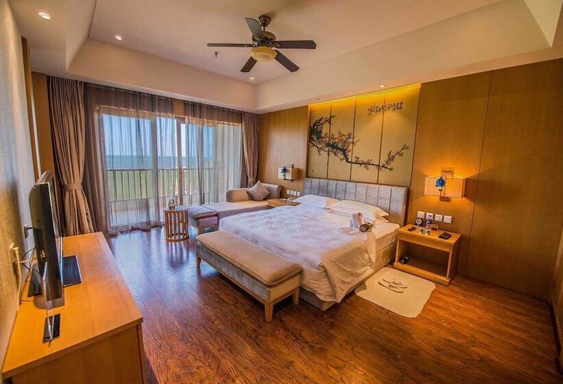 Arcadia Seaside Holiday Hotel Beidaihe