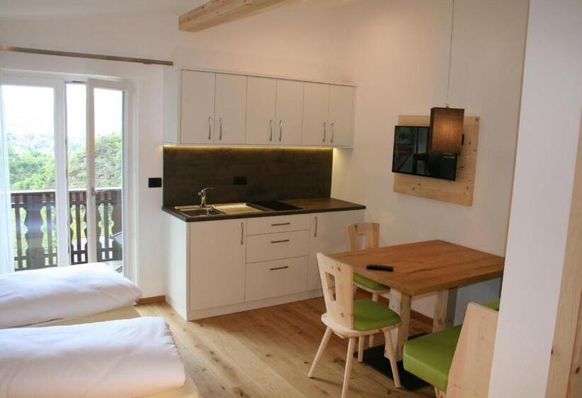 فندق Gasthof Majestic