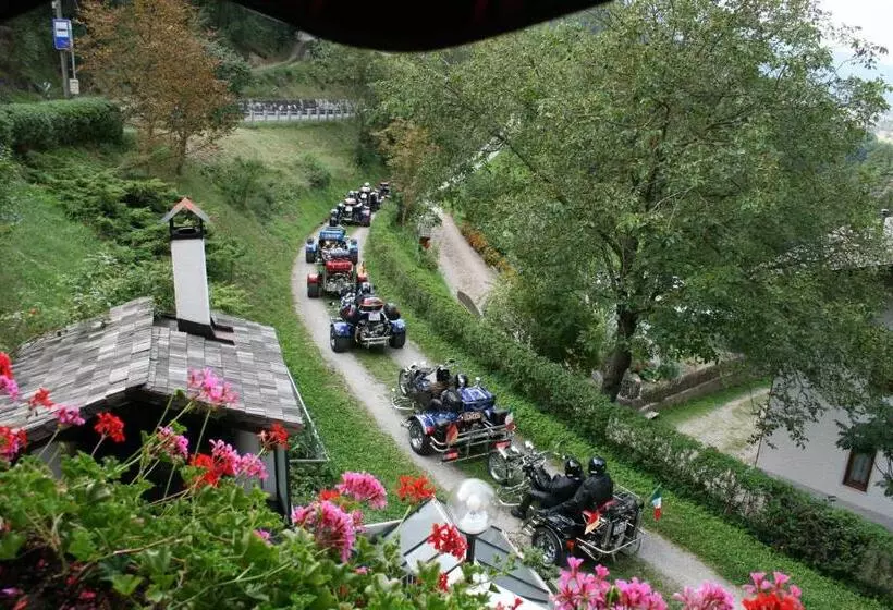 هتل Gasthof Majestic