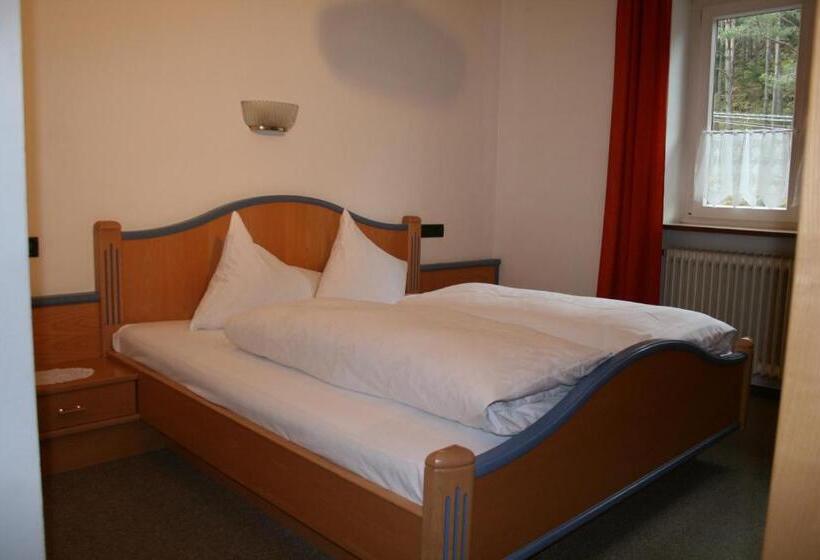 فندق Gasthof Majestic