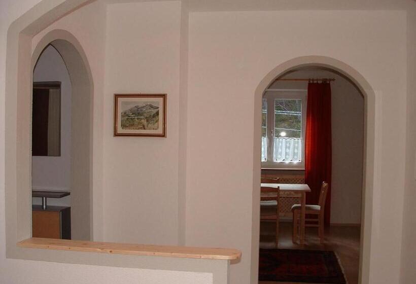 فندق Gasthof Majestic