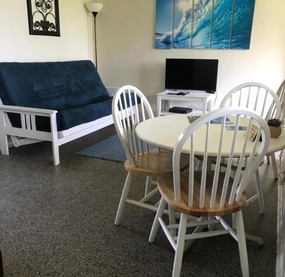 Motelli South Beach Inn Cocoa Beach