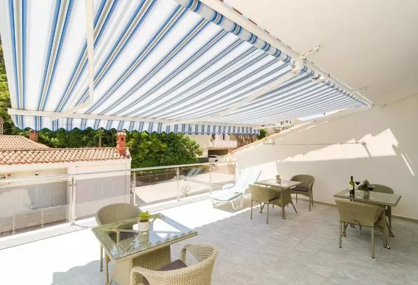 Rooms & Apartments Barišić