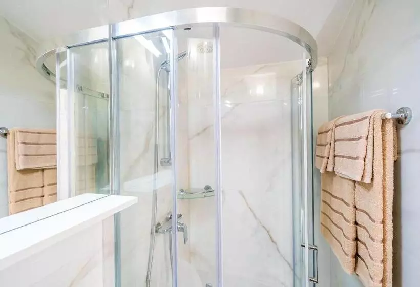 Rooms & Apartments Barišić