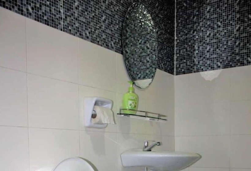 בית מלון כפרי Aeon Tebrau Apartment Johor Bahru