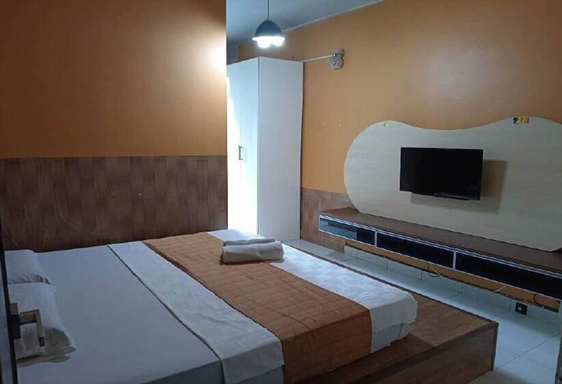 בית מלון כפרי Aeon Tebrau Apartment Johor Bahru