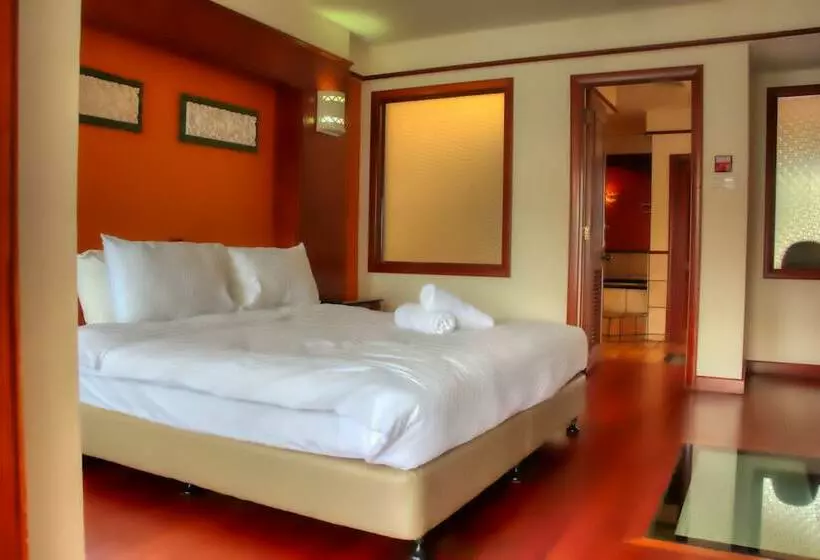 ホテル Alexapd Private Water Chalets