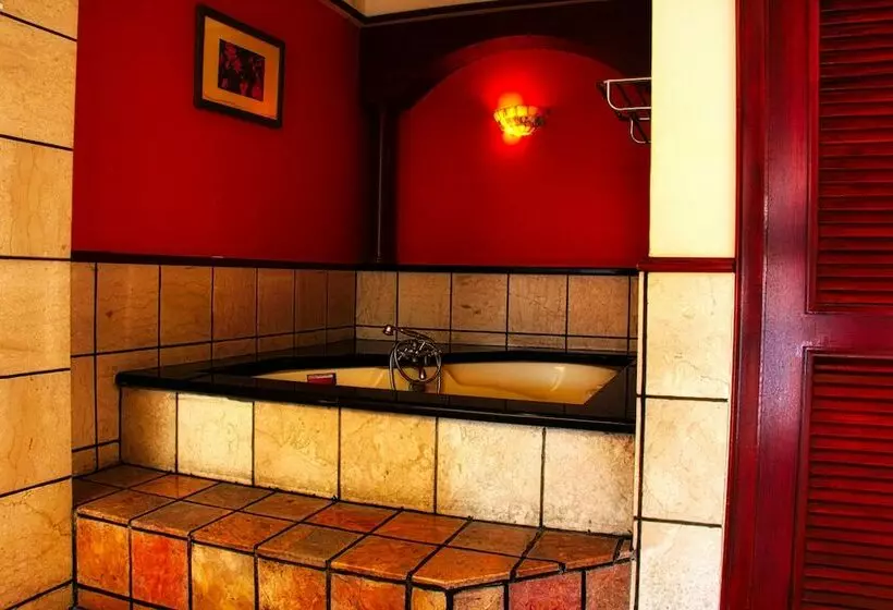 ホテル Alexapd Private Water Chalets