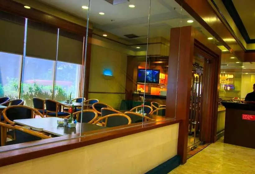 ホテル Alexapd Private Water Chalets