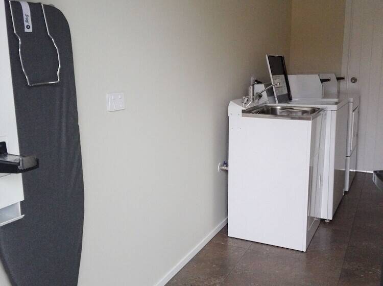 Отель Asure Rotorua International Motor Inn