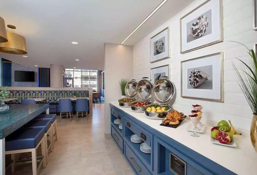 Hotelli Fenwick Shores, Tapestry Collection By Hilton