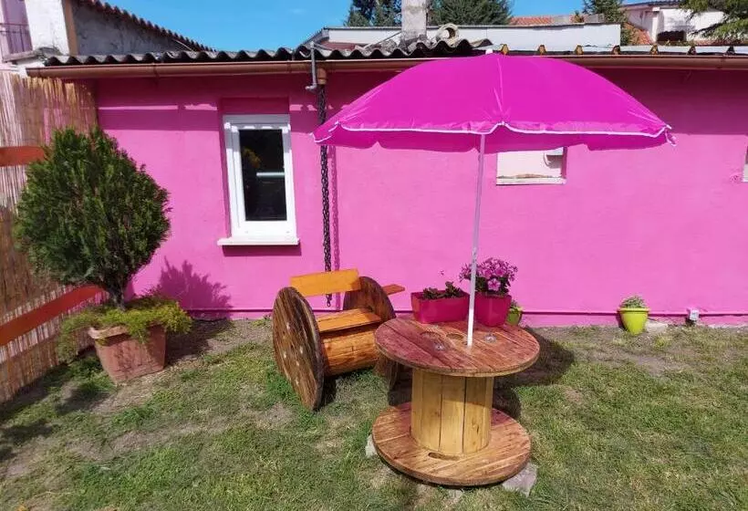 هتل B&b Frontepista