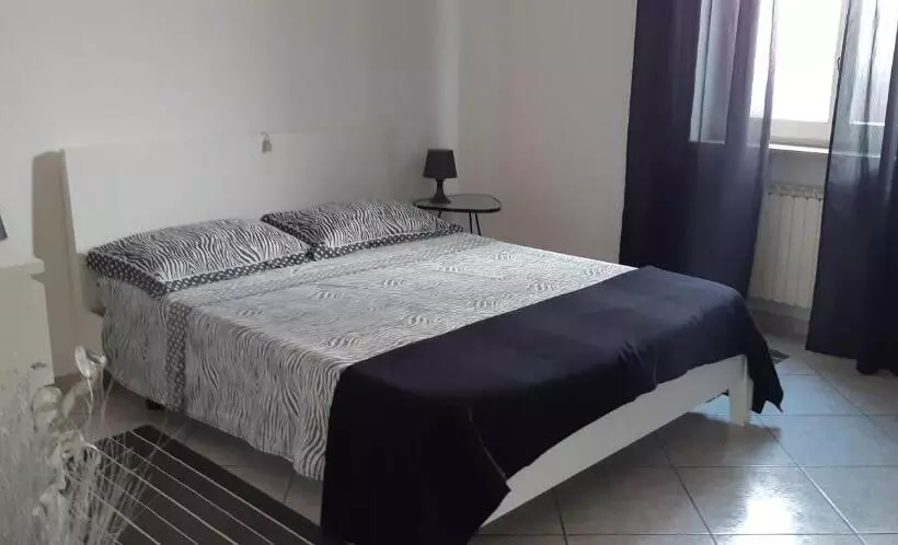 هتل B&b Frontepista